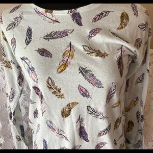 Old navy long sleeve shirt size L